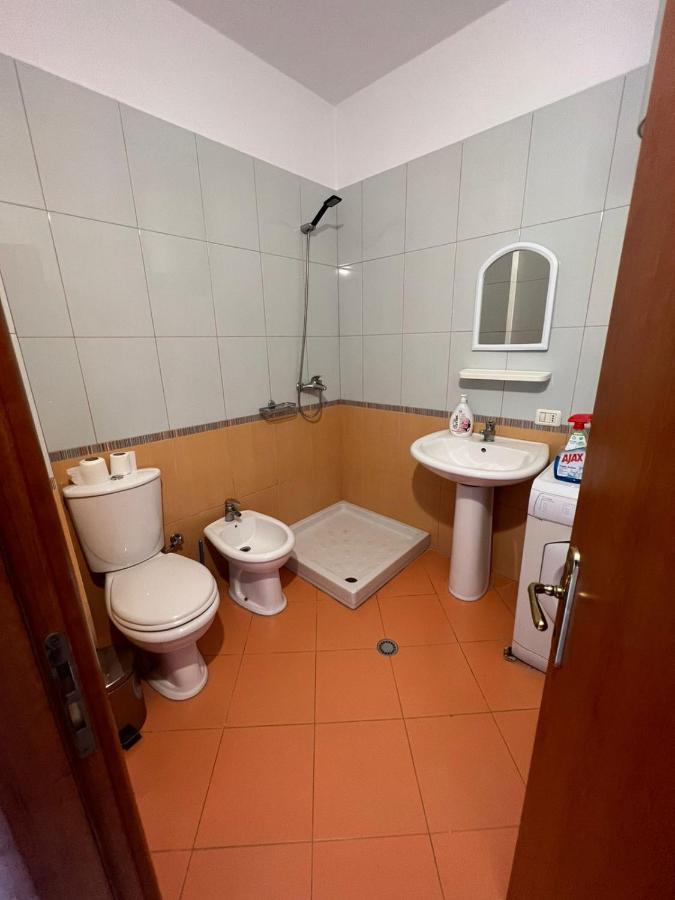 Blue Sky Apartaments Durres Bagian luar foto