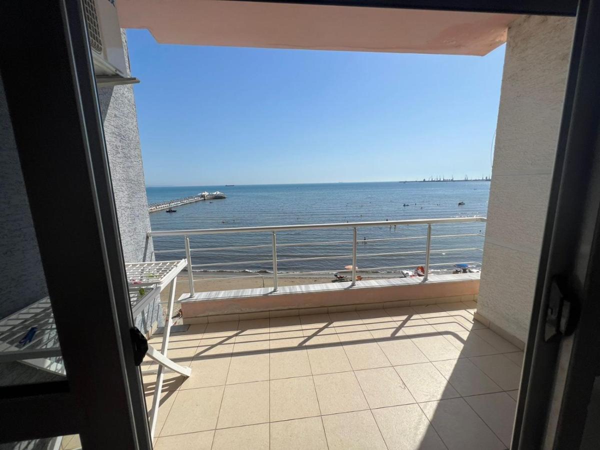 Blue Sky Apartaments Durres Bagian luar foto