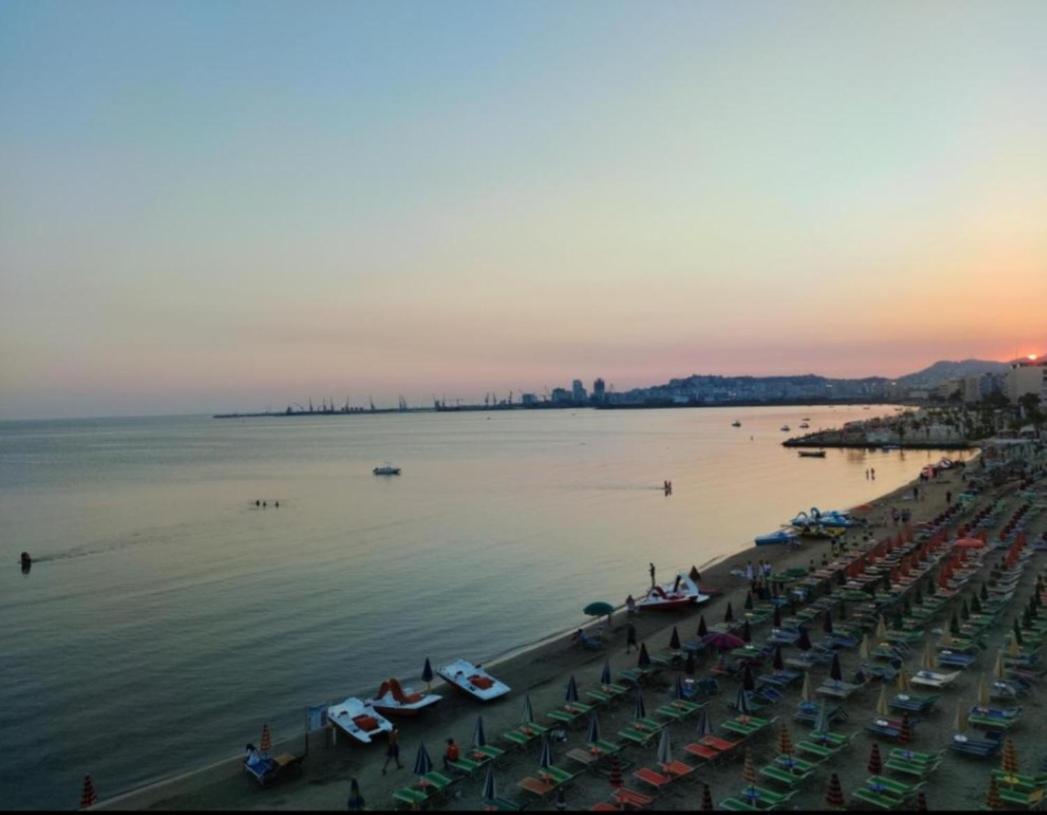 Blue Sky Apartaments Durres Ruang foto